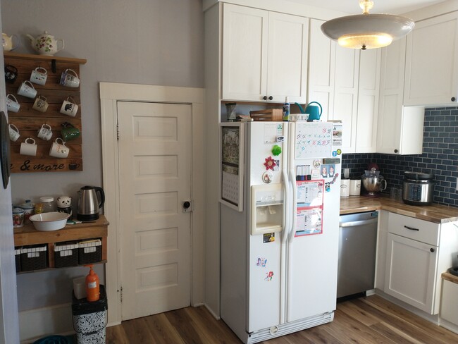 Coffee station, walk-in pantry door - 8209 S Hilby Rd