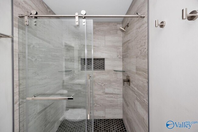 Building Photo - 318 Dovington Dr