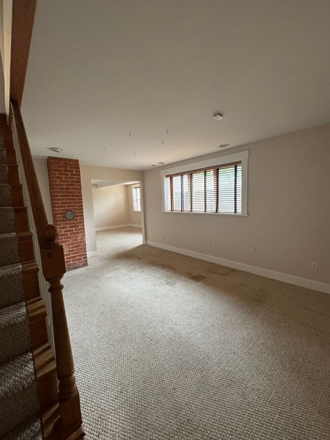 Building Photo - Nice single family home in the "OLD NORTH ...