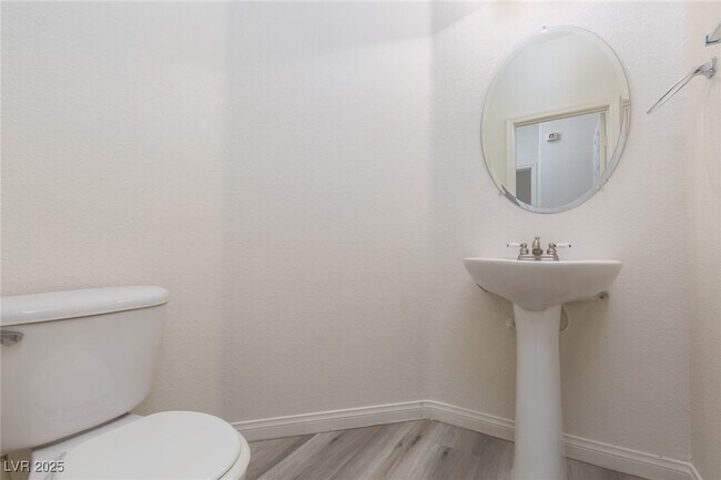 Building Photo - 9303 Gilcrease Ave