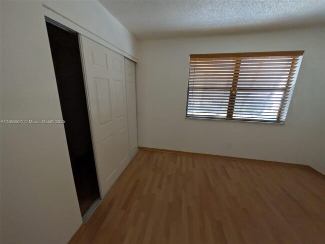 Building Photo - 1584 NW 113th Way
