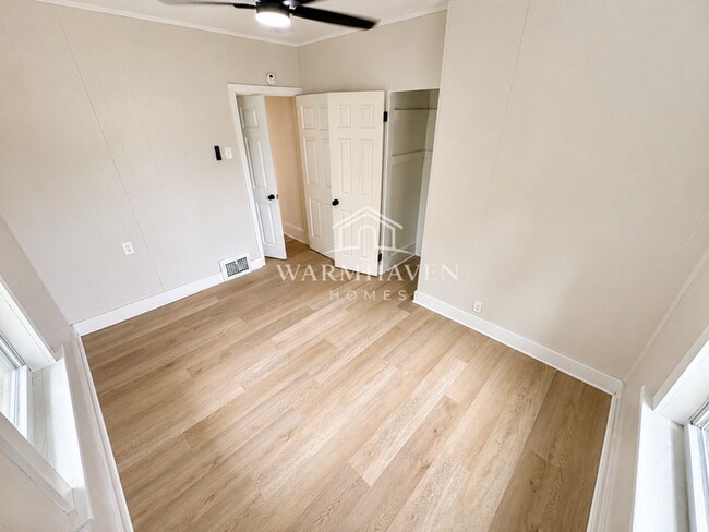Building Photo - 1263 W Waterloo Rd