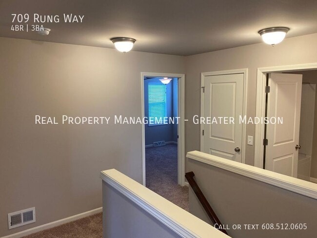 Building Photo - 709 Rung Way
