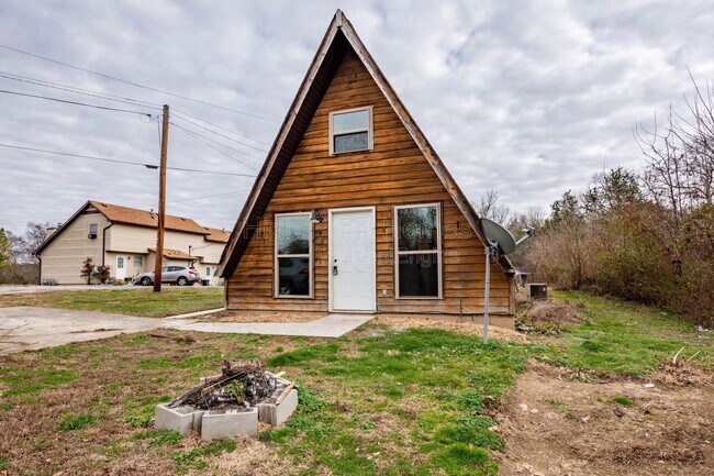 Building Photo - 90 Park St