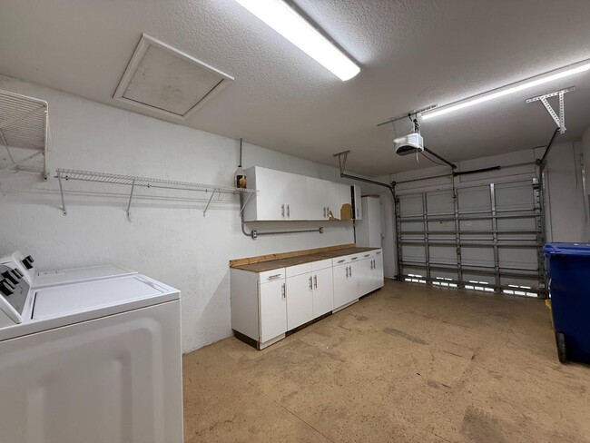 Building Photo - 6204 Sandy Bank Terrace