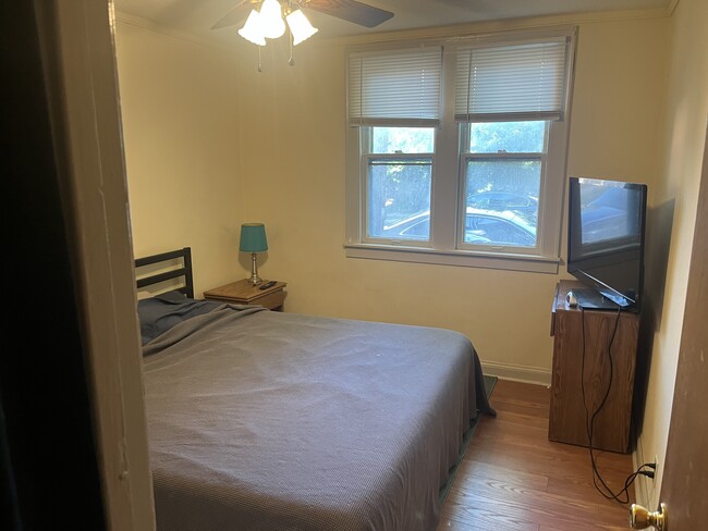 Building Photo - 1741 N Franklin Pl