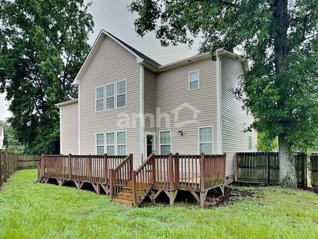 Building Photo - 58 Carson Dr