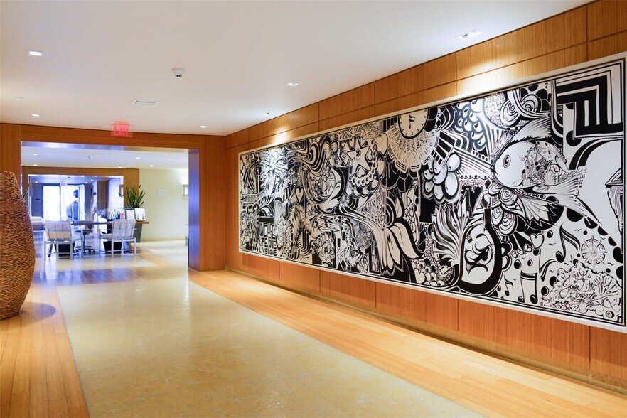 Building Photo - 900 Biscayne Blvd