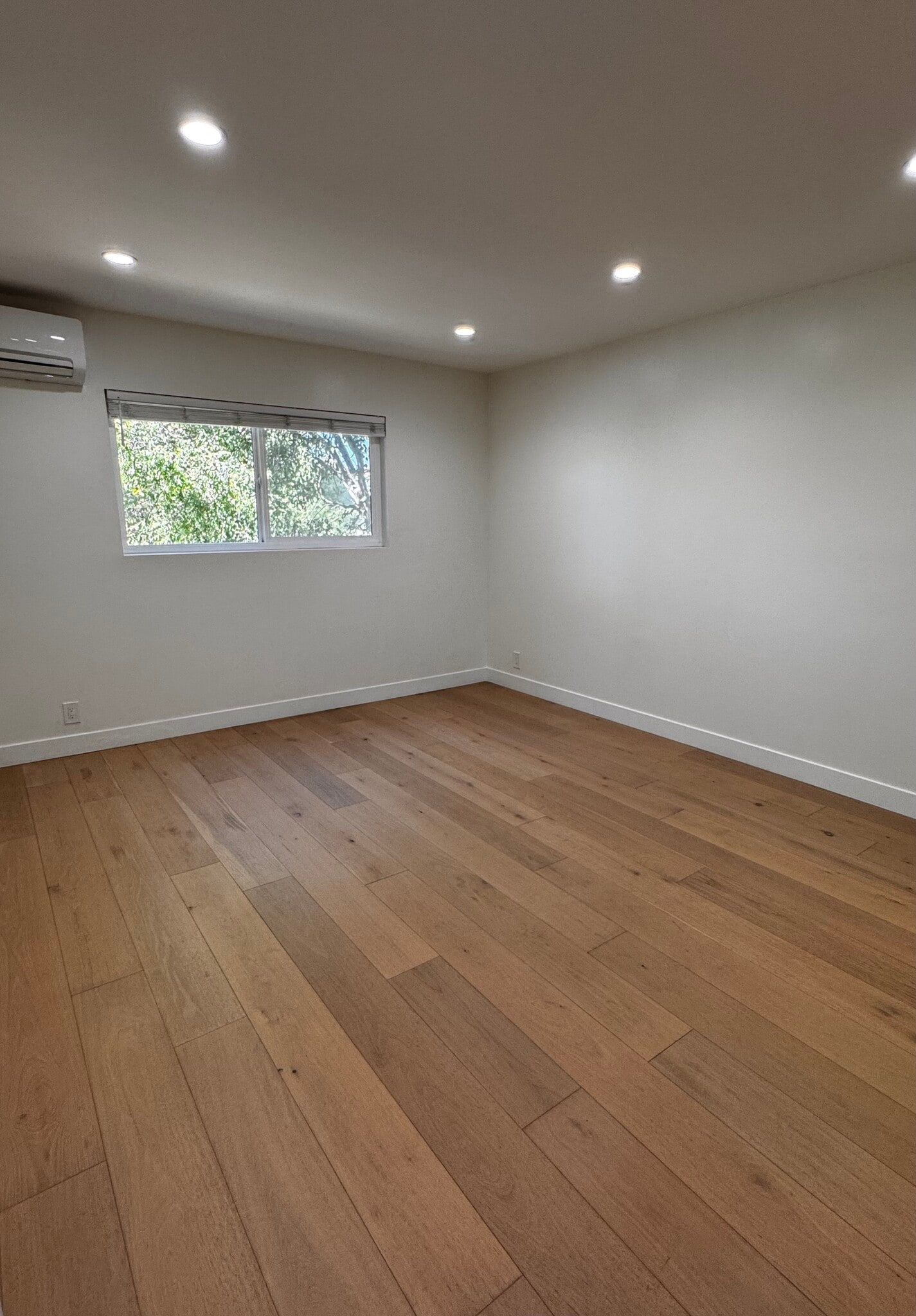 Second Bedroom - 5830 Benner St