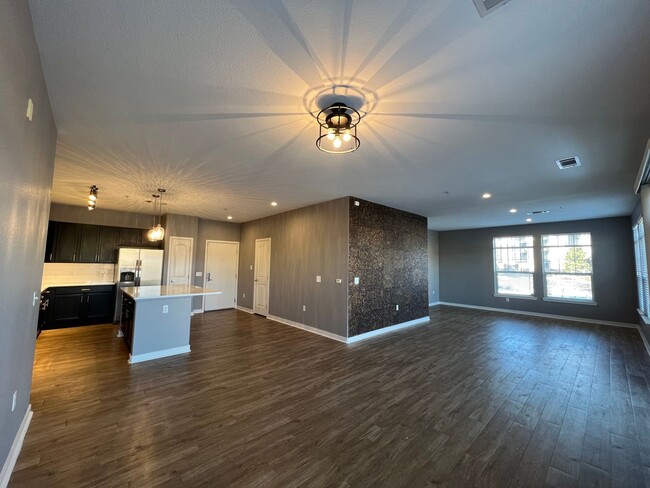 Building Photo - Incredible First Floor Corner Loft at Via ...