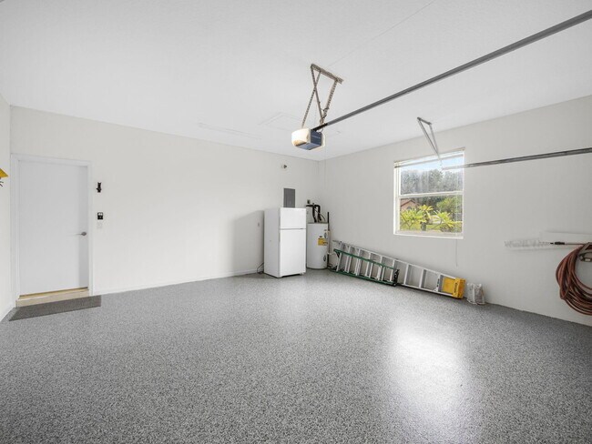 Building Photo - 9070 Cypress Hollow Dr