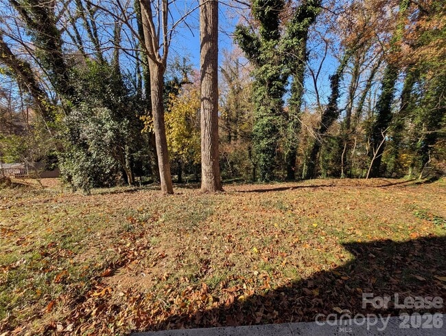 Building Photo - 3331 Donovan Pl