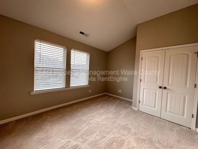 Building Photo - 330 Carthage Ct