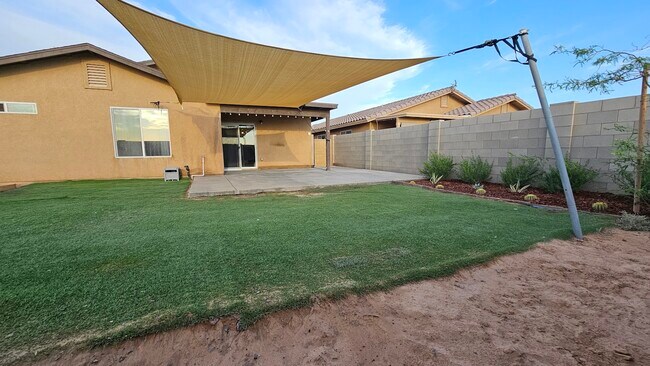 Building Photo - 3648 S Desert Oasis Dr