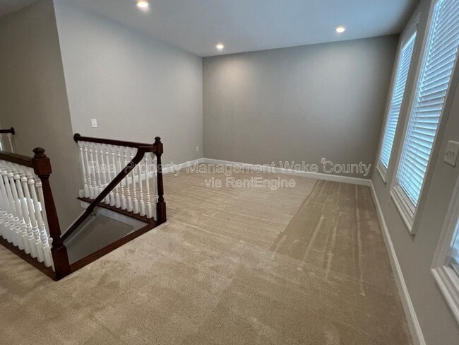 Building Photo - 1351 Gilwood Dr