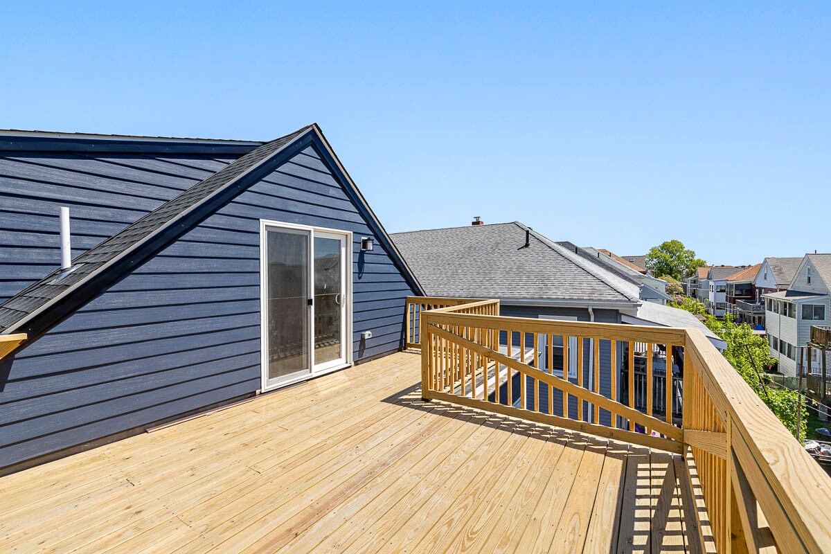 Building Photo - 72 Stanley Ave