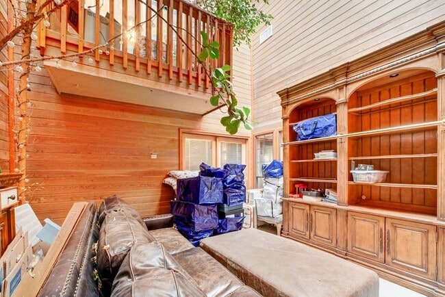 Building Photo - 3203 Tealwood Pl