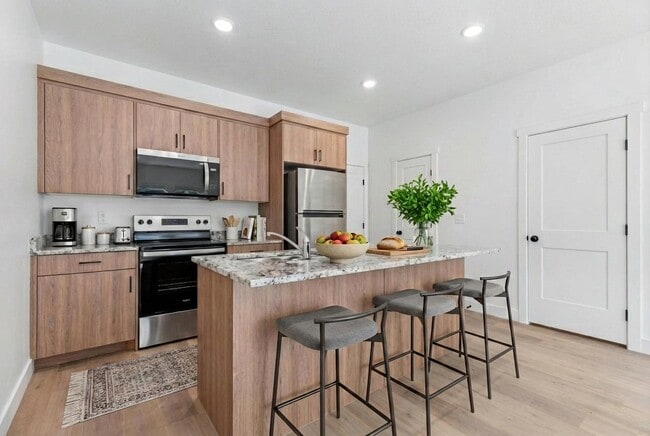 Building Photo - 35 N Gateway Dr