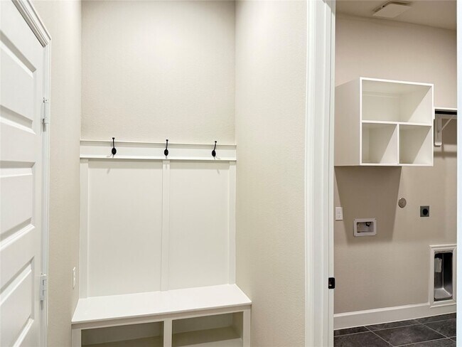 Building Photo - 8710 Incandesce Rise Dr
