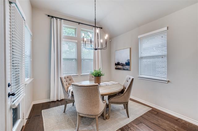 Building Photo - 1016 Lake Sierra Wy