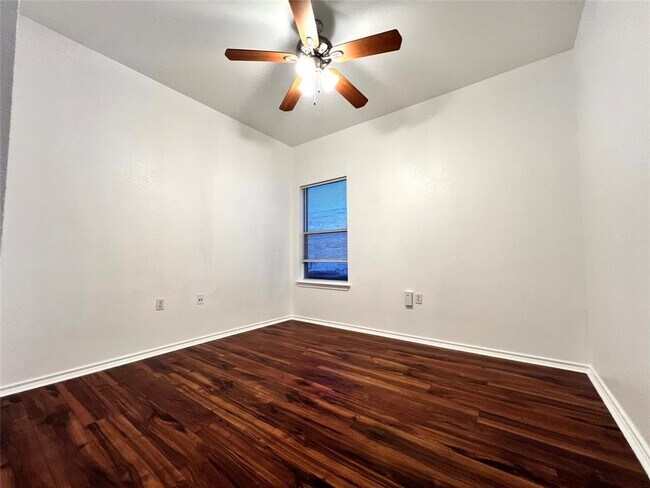 Building Photo - 10909 Reliance Creek Dr
