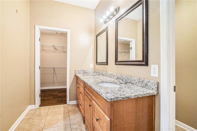 Building Photo - 2061 Hutton Dr
