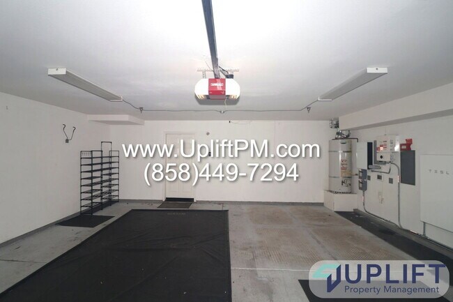 Building Photo - 2041 Sweetwater Rd