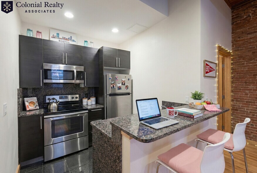 Building Photo - 25 St Marys Ct