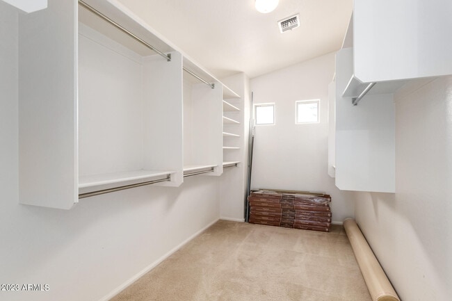 Building Photo - 40747 W Robbins Dr