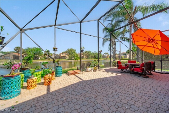 Building Photo - 1638 Triangle Palm Terrace