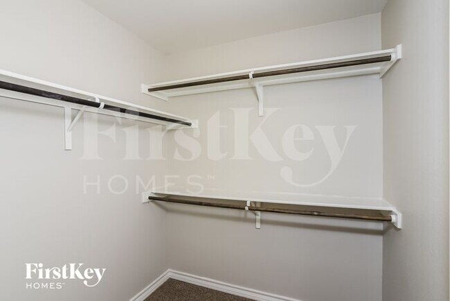 Building Photo - 5931 Forte Falls