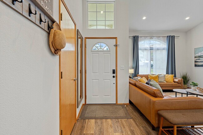 Building Photo - 7708 81st Pl NE