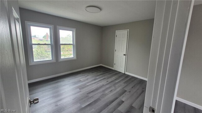 Building Photo - 3278 W 117th St