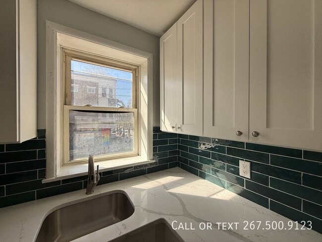 Building Photo - 101 N 63rd St