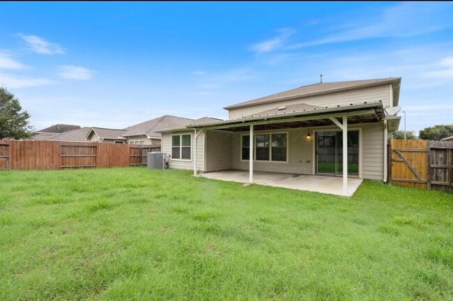Building Photo - 16119 Peach Bluff Ln