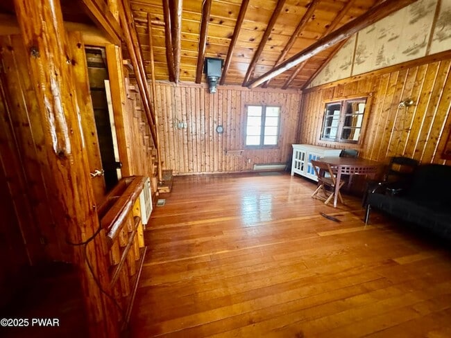 Building Photo - 12 Third Rd