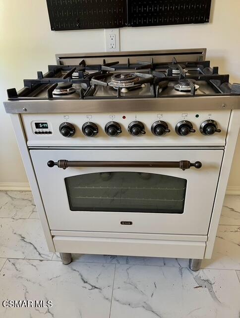 Building Photo - 21923 San Miguel St