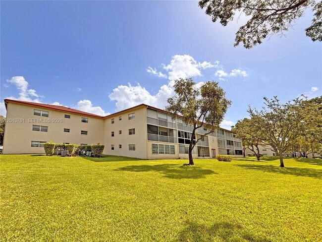 Building Photo - 13350 SW 1st St