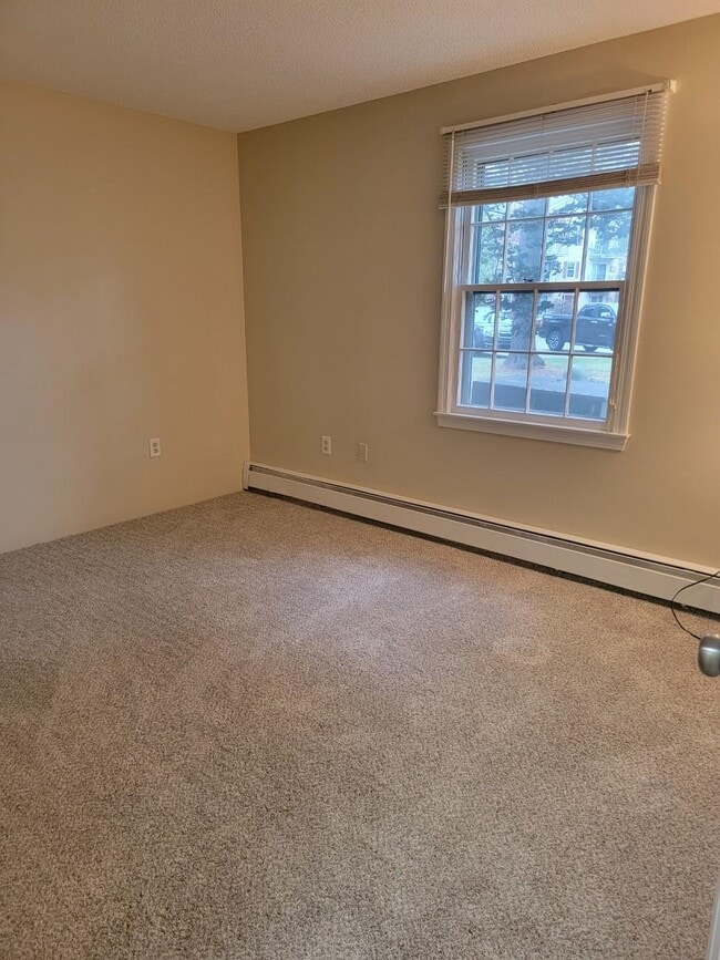 Building Photo - 3 Autumn Leaf Dr