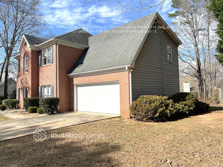 Building Photo - 120 Doubles Dr