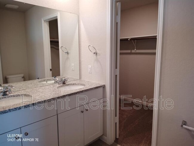 Building Photo - 2823 Calandra Lark