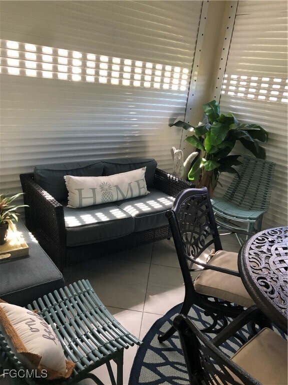 Building Photo - 11021 Gulf Reflections Drive