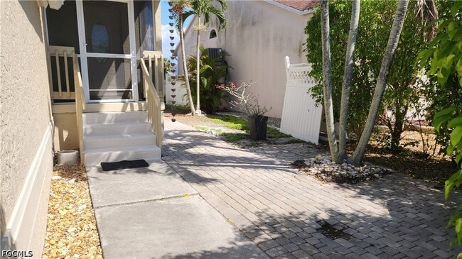 Building Photo - 6118 Montego Bay Loop