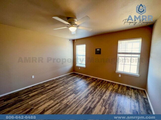 Building Photo - 7410 5th St