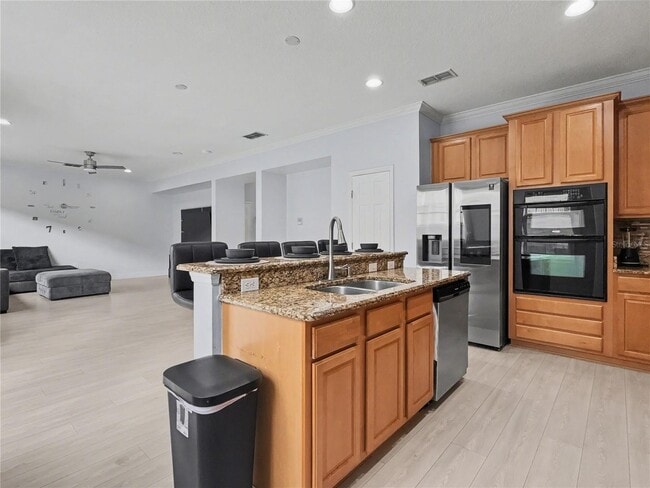 Building Photo - 157 San Carlo Rd