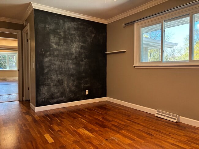 Building Photo - 2421 White Oak Trail