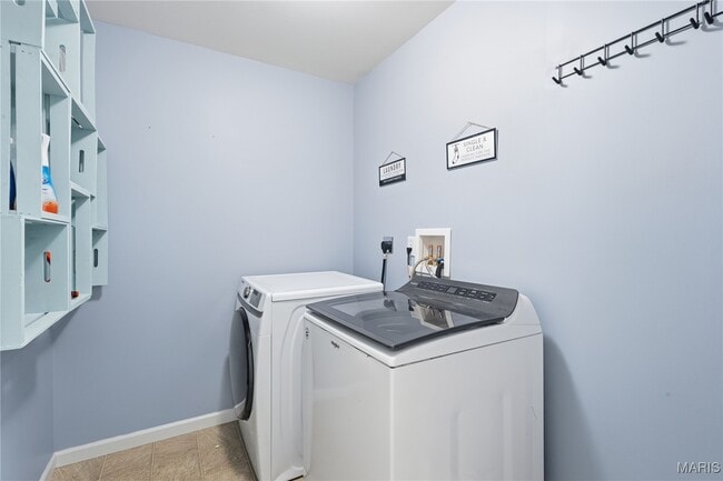 Building Photo - 422 Parkgate Dr