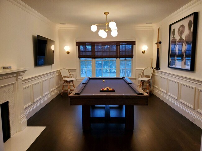 Building Photo - 50 Narrow Ln