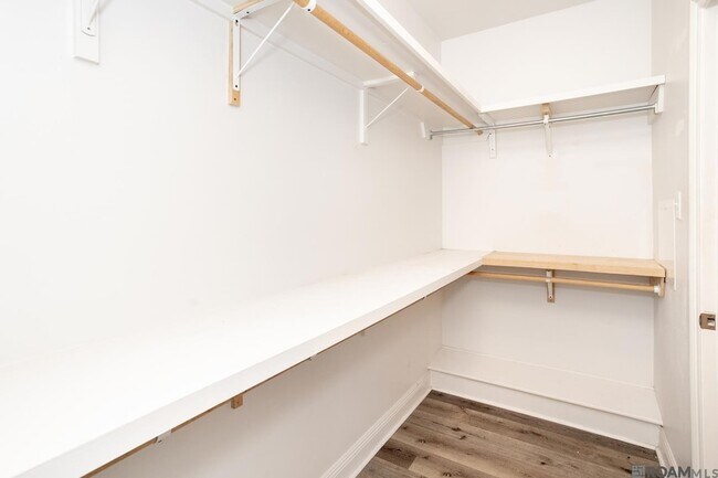 Building Photo - 5140 Summa Ct