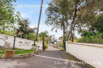 Building Photo - 7722 Rancho Santa Fe View Ct
